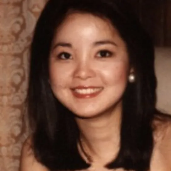 邓丽君小姐